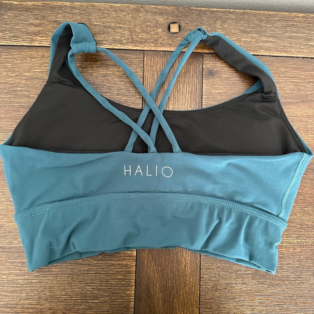 Halio Sports Bra - Picture 2 of 3